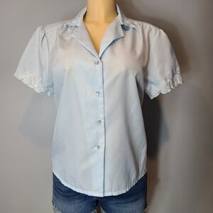Vtg 70s Ice Blue Top Retro Resort‎ Sz Small Dainty Pastel Collar Button Down